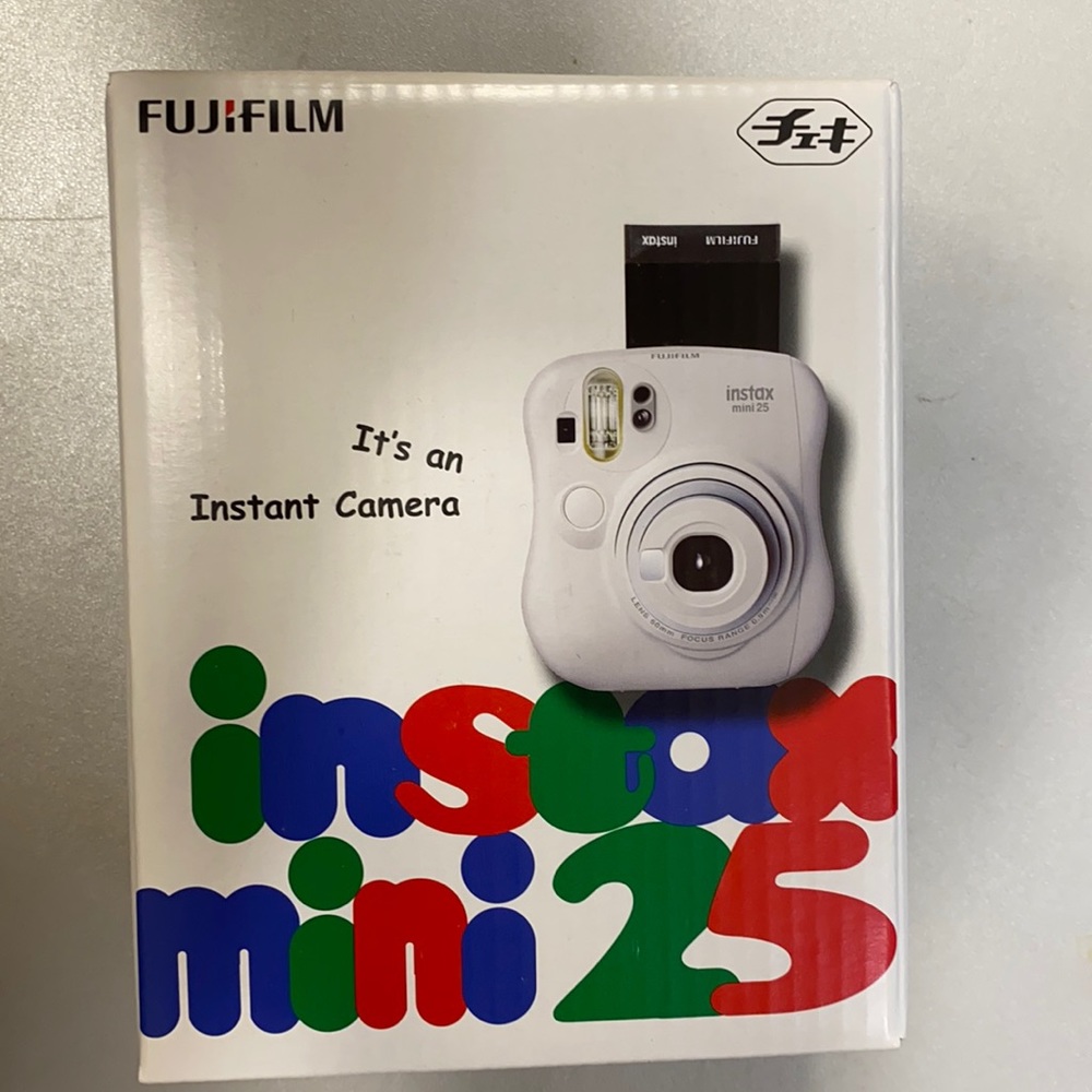FujiFilm instax mini 25 Instant Camera